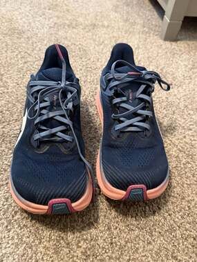 Altra Women's Torin 8 Road Running Shoes in Navy